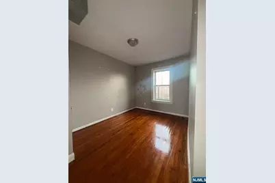 302 Princeton Avenue 3 #3, Jersey City, NJ 07305 - Photo 10