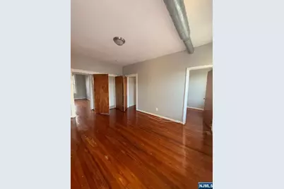 302 Princeton Avenue 3 #3, Jersey City, NJ 07305 - Photo 2