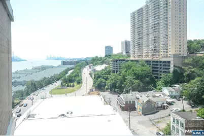 7002 Boulevard East 21B #21B, Guttenberg, NJ 07093 - Photo 16