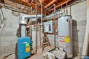 34 Locust St, Elmwood Park, NJ 07407 - Photo 32