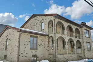 34 Locust St, Elmwood Park, NJ 07407 - Photo 2