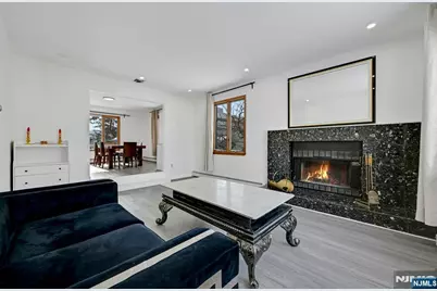 34 Locust Street, Elmwood Park, NJ 07407 - Photo 6