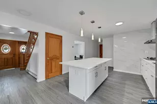 34 Locust St, Elmwood Park, NJ 07407 - Photo 12