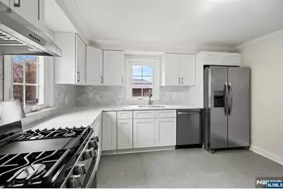 238 Springfield Avenue 1 #1, Rutherford, NJ 07070 - Photo 8