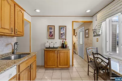 22 Cliff Hill Road, Clifton, NJ 07013 - Photo 12