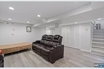 74 Kipp Avenue, Hasbrouck Heights, NJ 07604 - Photo 26