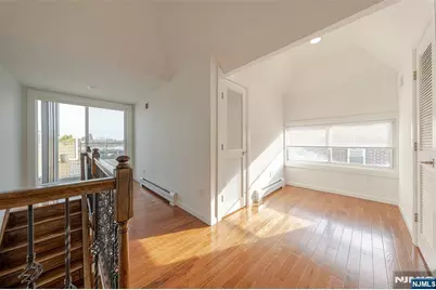 37 Myrtle, Edgewater, NJ 07020 - Photo 22