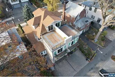 37 Myrtle, Edgewater, NJ 07020 - Photo 1