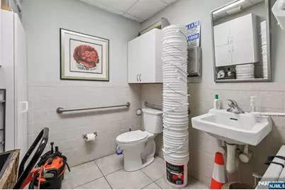 310 Ridge, Mahwah, NJ 07430 - Photo 34