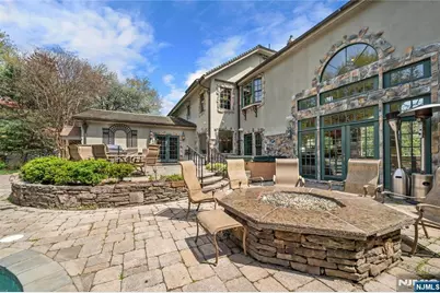 225 Hillside Avenue, Nutley, NJ 07110 - Photo 46