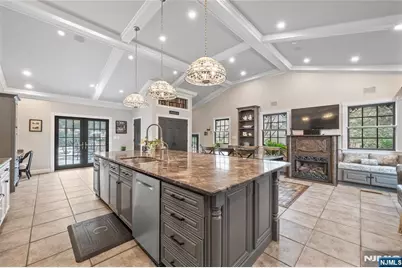 225 Hillside Avenue, Nutley, NJ 07110 - Photo 12