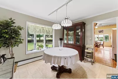 160 Spring Valley Road, Park Ridge, NJ 07656 - Photo 20