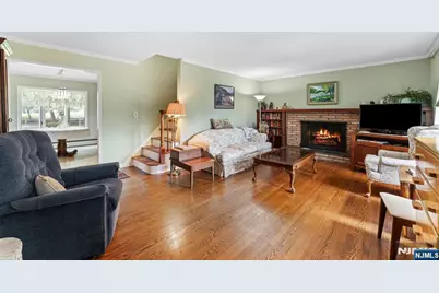 160 Spring Valley Road, Park Ridge, NJ 07656 - Photo 8