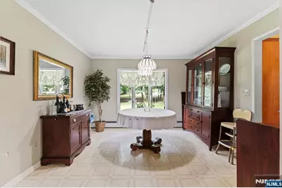 160 Spring Valley Road, Park Ridge, NJ 07656 - Photo 18