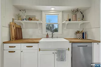 19 Pine Street, Closter, NJ 07624 - Photo 8