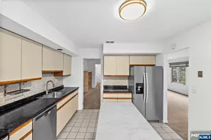 319 Gorge Road 5, Cliffside Park, NJ 07010 - Photo 6