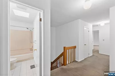 319 Gorge Road 5 #5, Cliffside Park, NJ 07010 - Photo 12