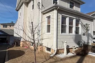 408 Union St, Carlstadt, NJ 07072 - Photo 2