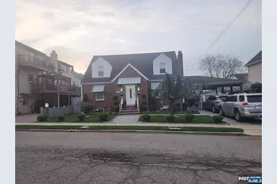 500 Weart Avenue 2 #2, Lyndhurst Township, NJ 07071 - Photo 1