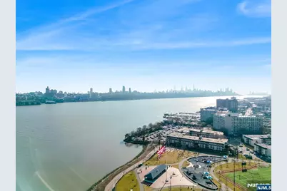 101 State Rt 5 204 #204, Edgewater, NJ 07020 - Photo 32