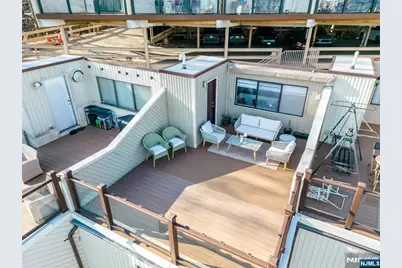 101 State Rt 5 204 #204, Edgewater, NJ 07020 - Photo 22