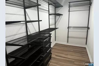 103 Oaktree Place, Leonia, NJ 07605 - Photo 16