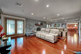 91 Chestnut Ridge Rd, Saddle River, NJ 07458 - Photo 16