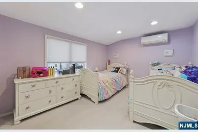 8 Gordon Road, Bergenfield, NJ 07621 - Photo 12