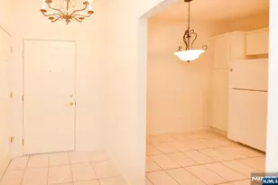 80 Ridgewood Road 106, Washington Township, NJ 07676 - Photo 10