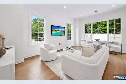 11 Gabriel Court 11 #11, Paramus, NJ 07652 - Photo 6