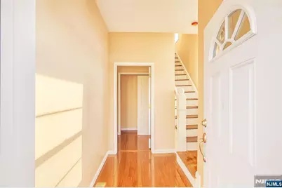 153 Walnut Street, Montclair, NJ 07042 - Photo 12