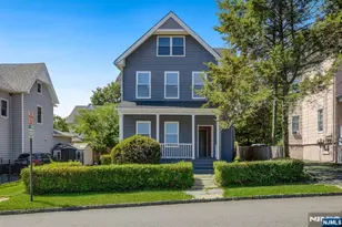 153 Walnut St, Montclair, NJ 07042 - Photo 2