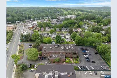 60 Pompton Avenue, Verona, NJ 07044 - Photo 32