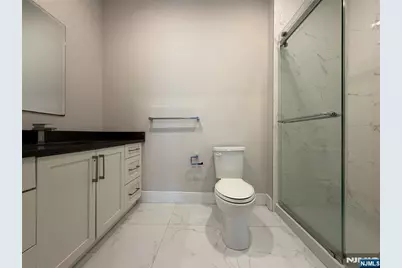 1685 Bergen Boulevard 415 #415, Fort Lee, NJ 07024 - Photo 8