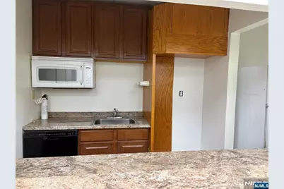 272 Ridge Road Rear #Rear, Lyndhurst Township, NJ 07071 - Photo 6