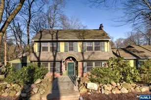 15 Overlook Rd, Caldwell, NJ 07006 - Photo 1