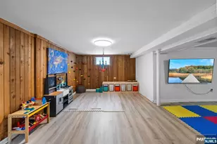 127 Hillside Ave, Cresskill, NJ 07626 - Photo 18