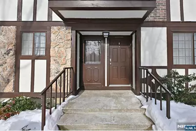 708 Thoreau Court, Mahwah, NJ 07430 - Photo 2