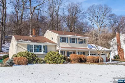 686 Kennedy Drive, Washington Township, NJ 07676 - Photo 2