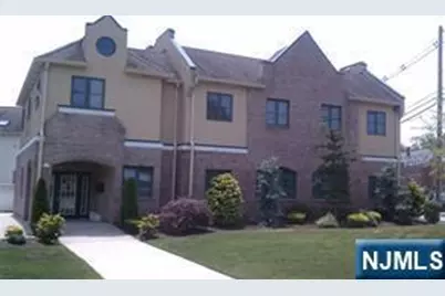 263 Washington Avenue 2A #2A, Dumont, NJ 07628 - Photo 1