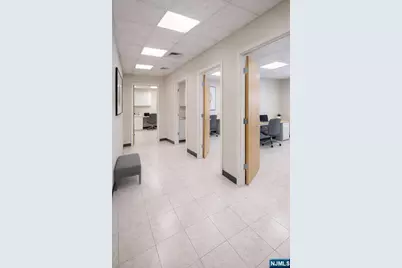 263 Washington Avenue 2A #2A, Dumont, NJ 07628 - Photo 2