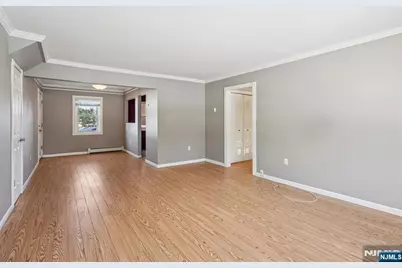 1154 Valley Road 1A #1A, Wayne, NJ 07470 - Photo 4