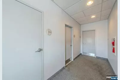 450 Commerce Boulevard A #A, Carlstadt, NJ 07072 - Photo 16