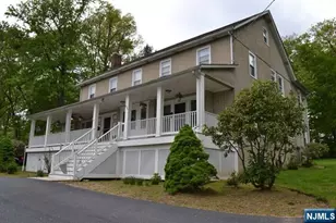 634 Mountain Ave C, Washington Township, NJ 07676 - Photo 2