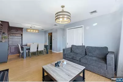 192 Burnett Avenue 15 #15, Maplewood, NJ 07040 - Photo 6