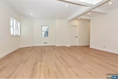 383 Lafayette Avenue 1st Floor #1st Floor, Hawthorne, NJ 07506 - Photo 6