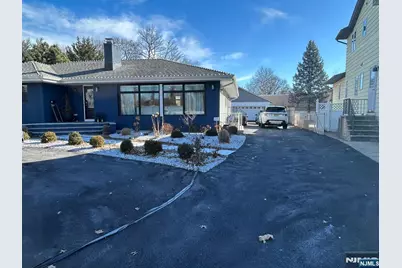 126 Riverside Avenue 1 #1, Lyndhurst Township, NJ 07071 - Photo 10