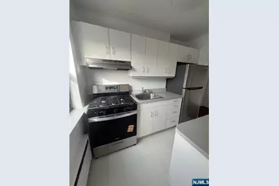 3041 Edwin Avenue 4A #4A, Fort Lee, NJ 07024 - Photo 8