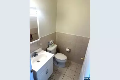 52 Kossuth Street B #B, Wallington, NJ 07057 - Photo 6