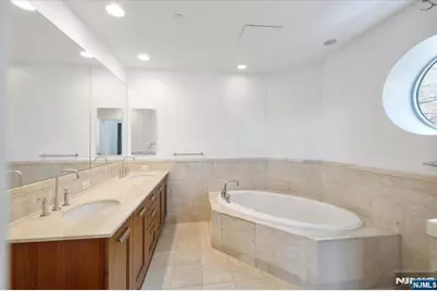 8100 River Road 209 #209, North Bergen, NJ 07047 - Photo 36